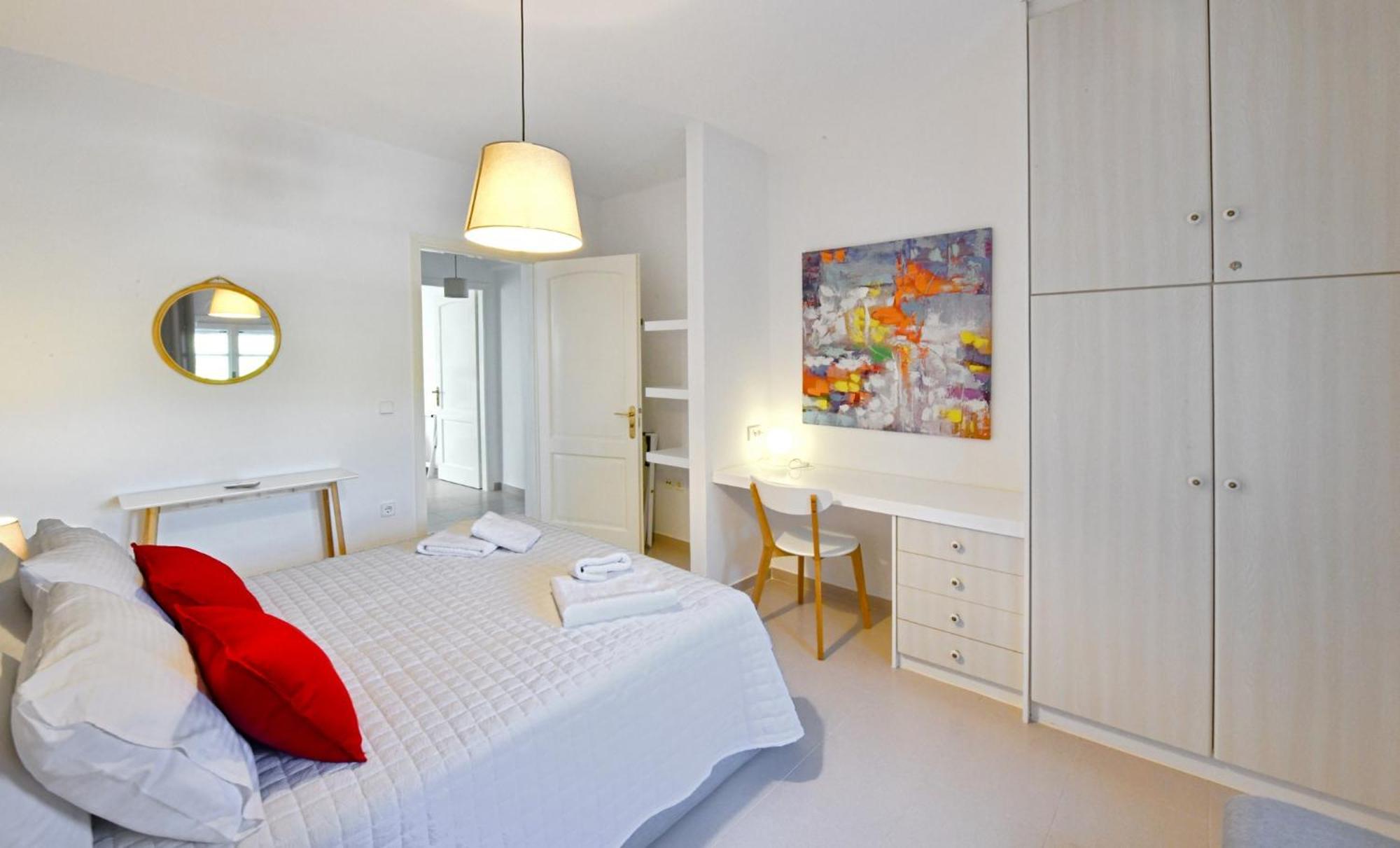Amazing 2 Bedroom Apartment Overlooking The Marina Of Vourkárion Kültér fotó